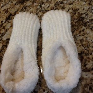 No Brand House shoes size 10 NWOT